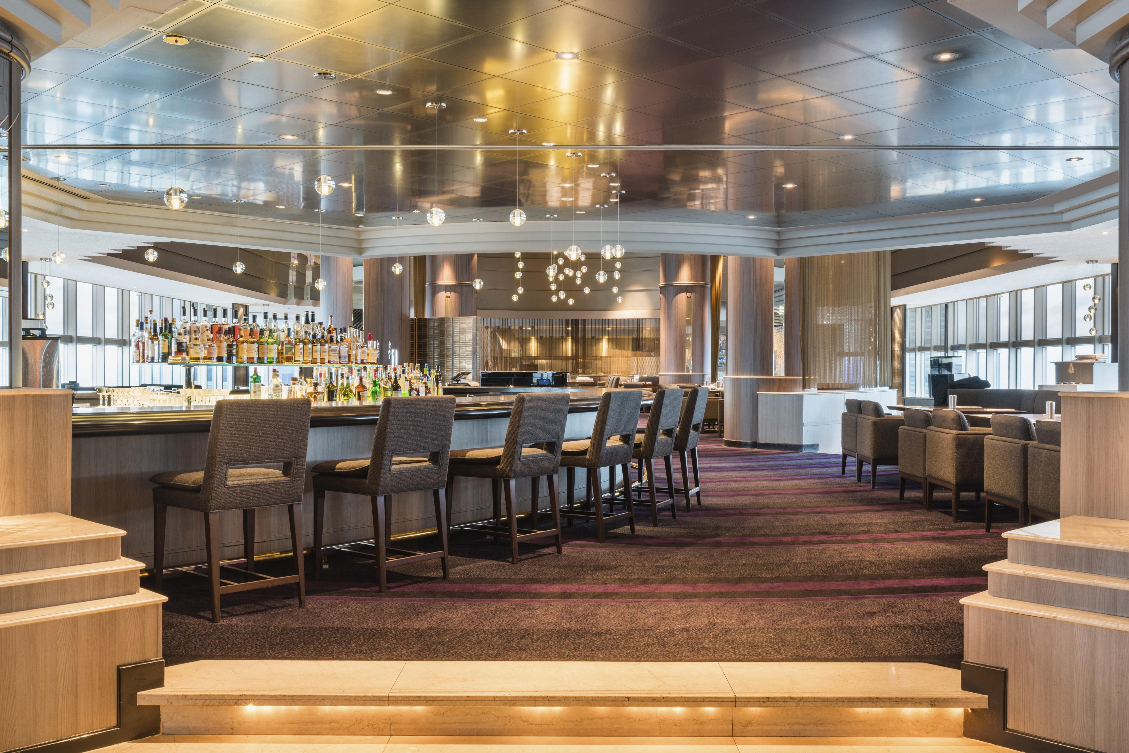 سويس أوتيل نانكاي أوساكا المظهر الخارجي الصورة The bar on board