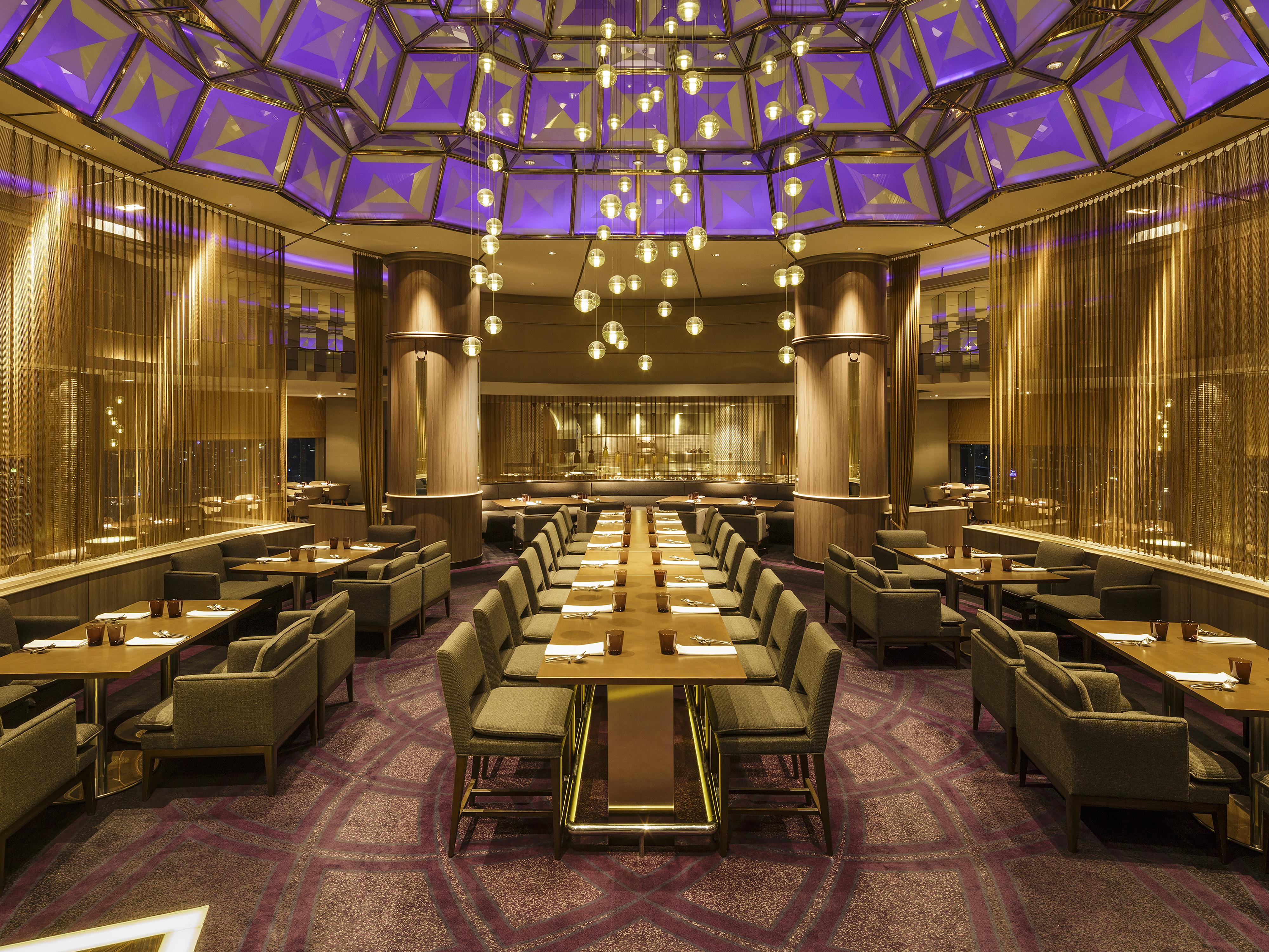 سويس أوتيل نانكاي أوساكا المظهر الخارجي الصورة The interior of the restaurant